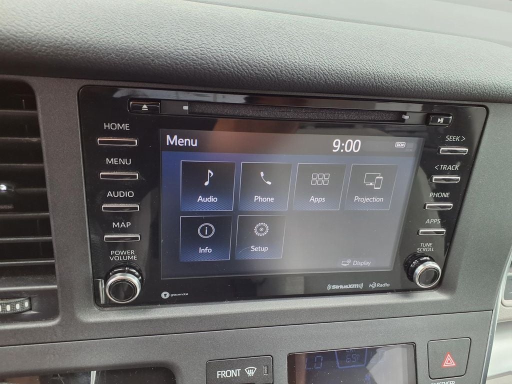 2019 Toyota Sienna LE Auto Access Seat