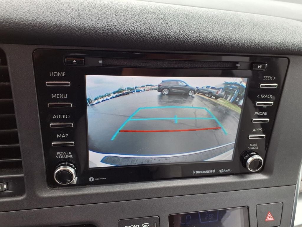 2019 Toyota Sienna LE Auto Access Seat