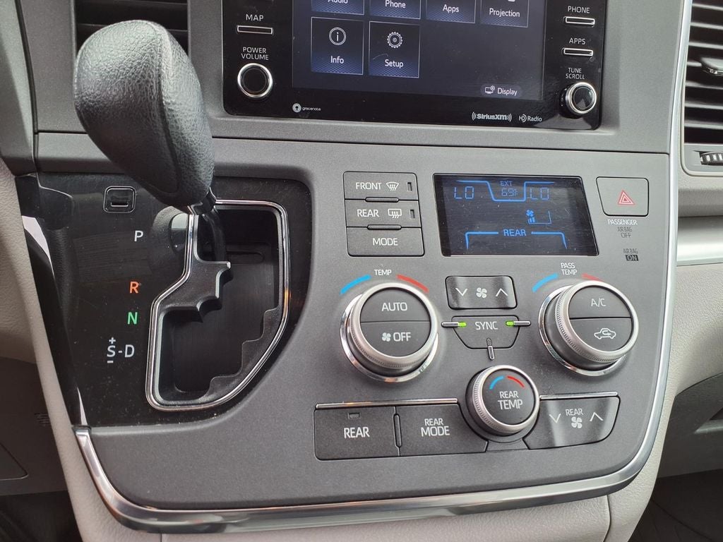 2019 Toyota Sienna LE Auto Access Seat