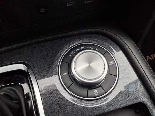 2024 Nissan Armada SV